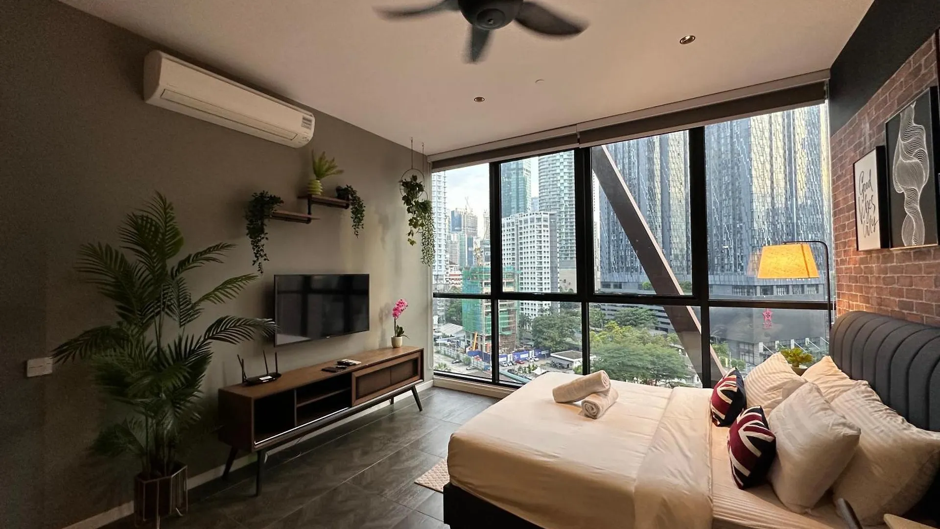 Scarletz Suites Klcc By Aura Kuala Lumpur 0*,