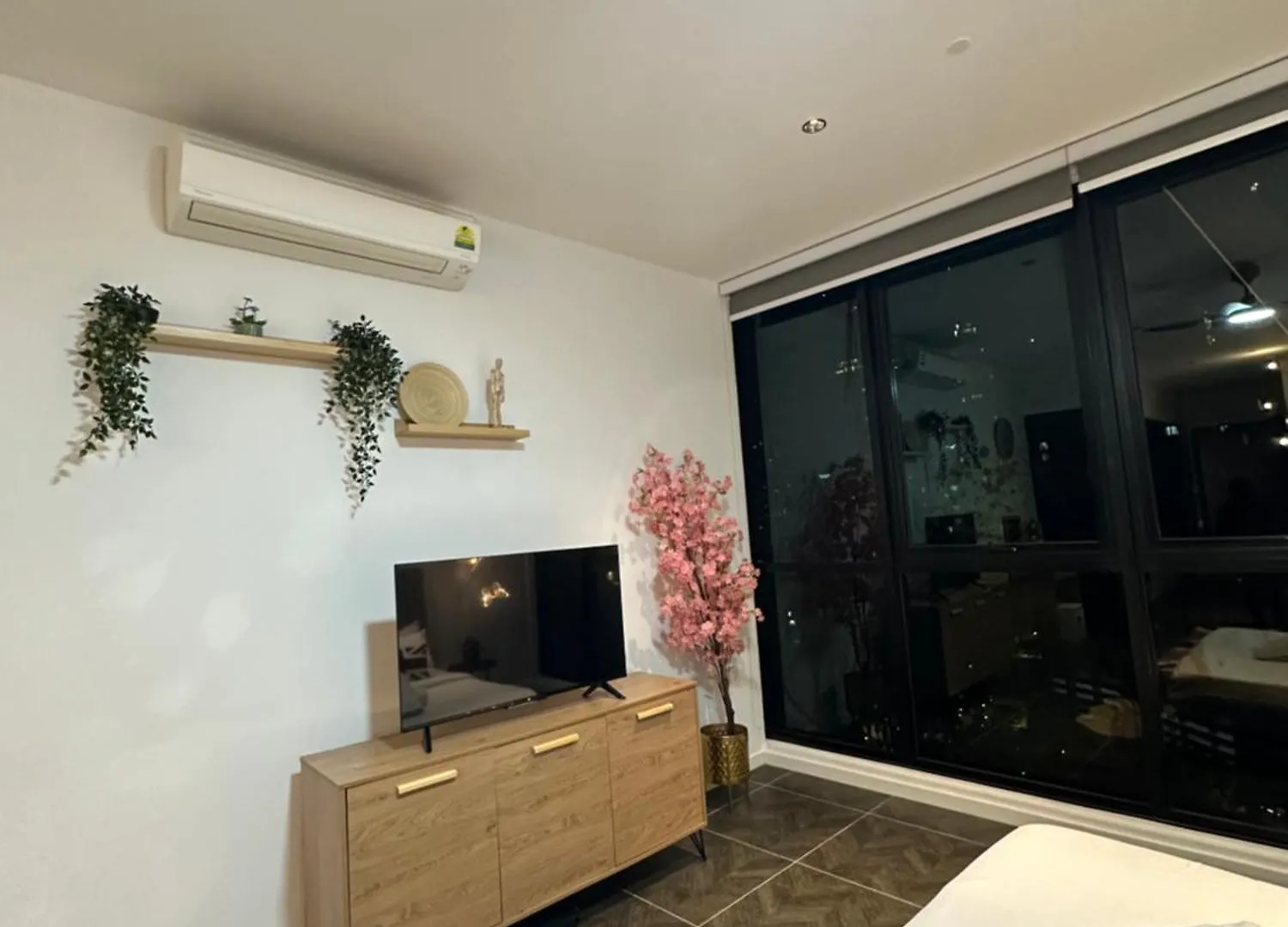 Scarletz Suites Klcc By Aura Kuala Lumpur Apartment